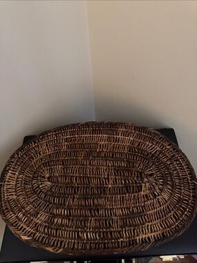 Woven Oval Decorative placemats x4 - Brown EUC